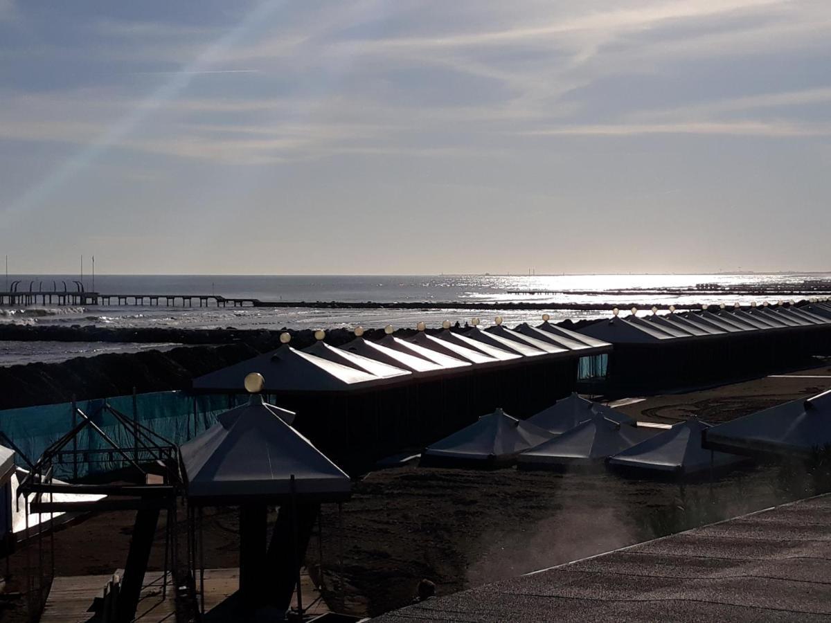 Villamamaeli Venedig-Lido Exteriör bild