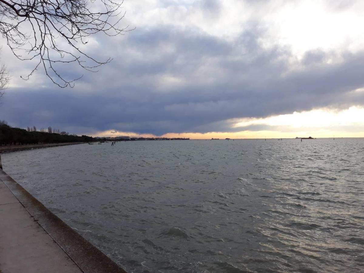 Villamamaeli Venedig-Lido Exteriör bild