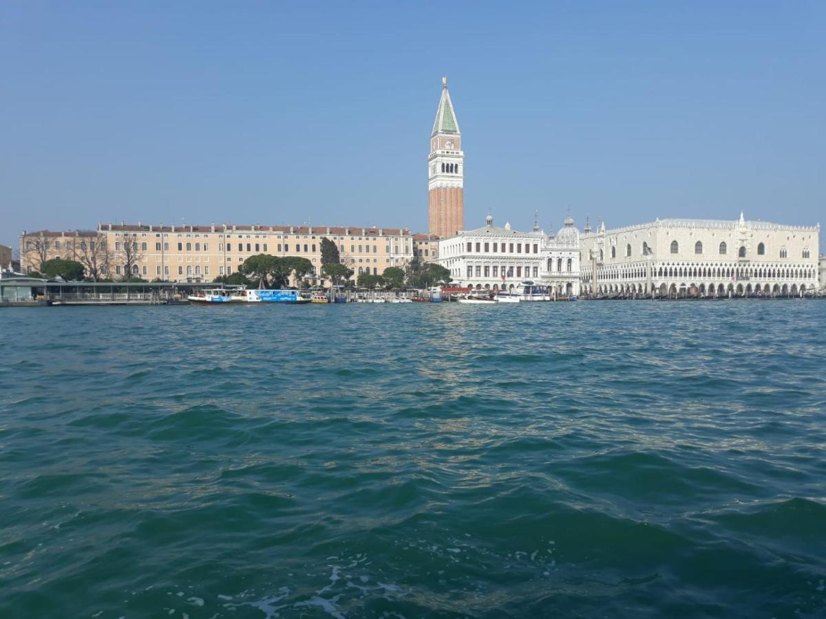 Villamamaeli Venedig-Lido Exteriör bild